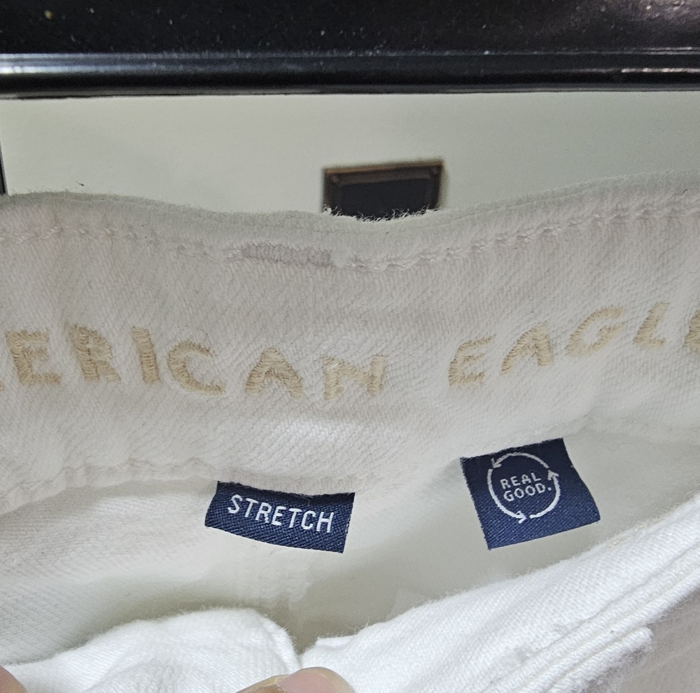 American Eagle Outfitters White Cargo Pants - Picture 8 of 9